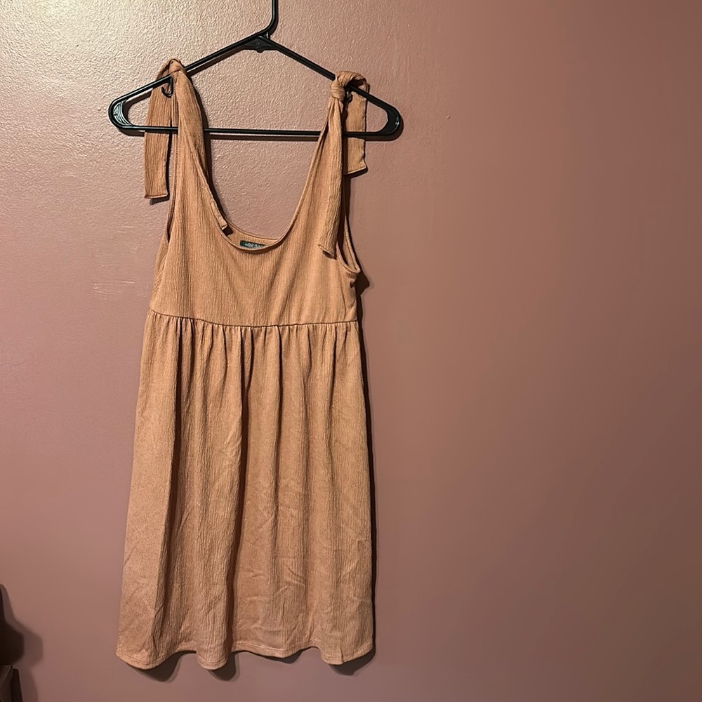 Tan/burgundy, tie strap summer dress.